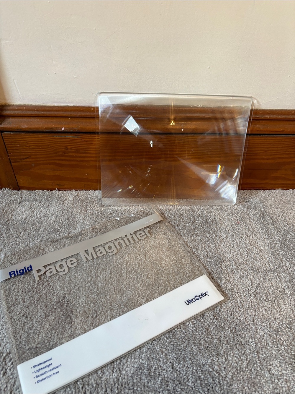Clear Page Magnifier - Large Transparent Magnifying Lens
